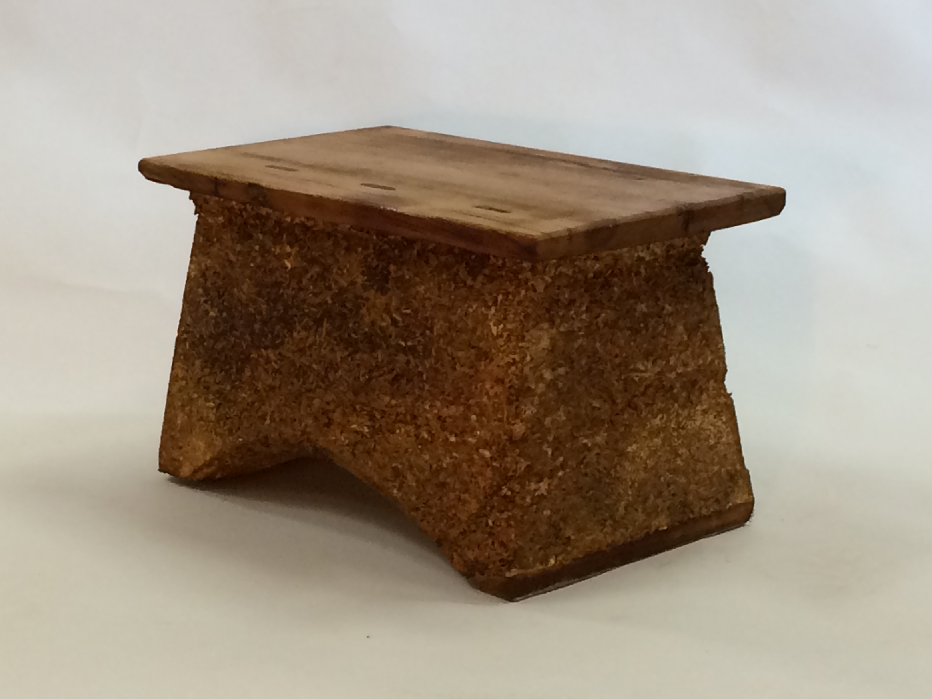 An early hemp stool